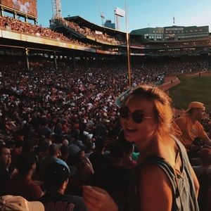 Meet your Posher, Olivia